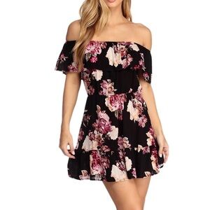 Windsor floral mini dress size M